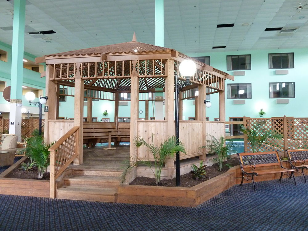 Katahdin Inn & Suites Millinocket Экстерьер фото
